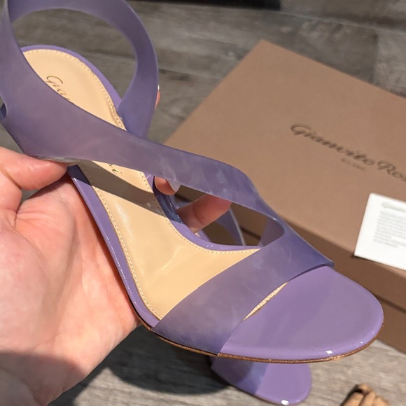 Gianvito Rossi Metropolis Heels - Picture 3 of 9